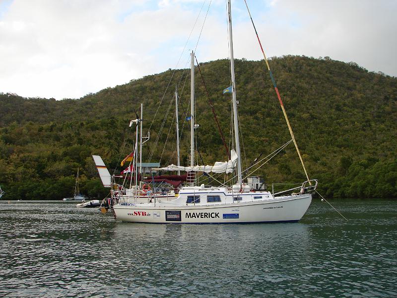 18_03_06 147.jpg - Vor Anker in der Marigot Bay